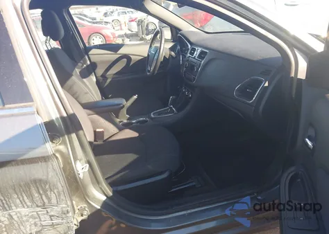 2012 Chrysler 200 Touring из США, поврежденный, VIN 1C3CCBBB6CN299861